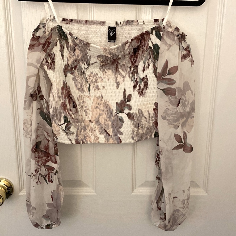 Never worn- Windsor crop!